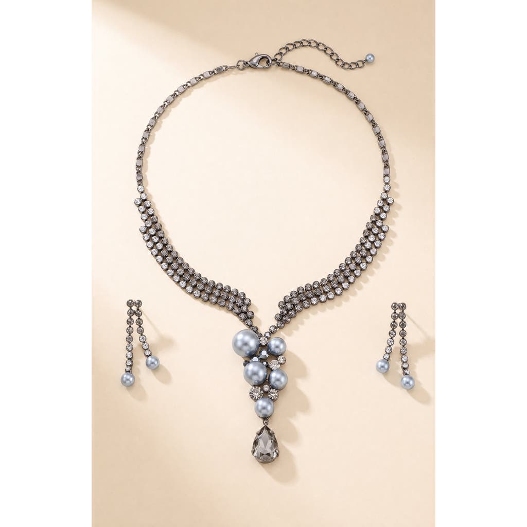 Modenaire Modenaire Pearl Crystal Trickling Necklace and Earring Set
