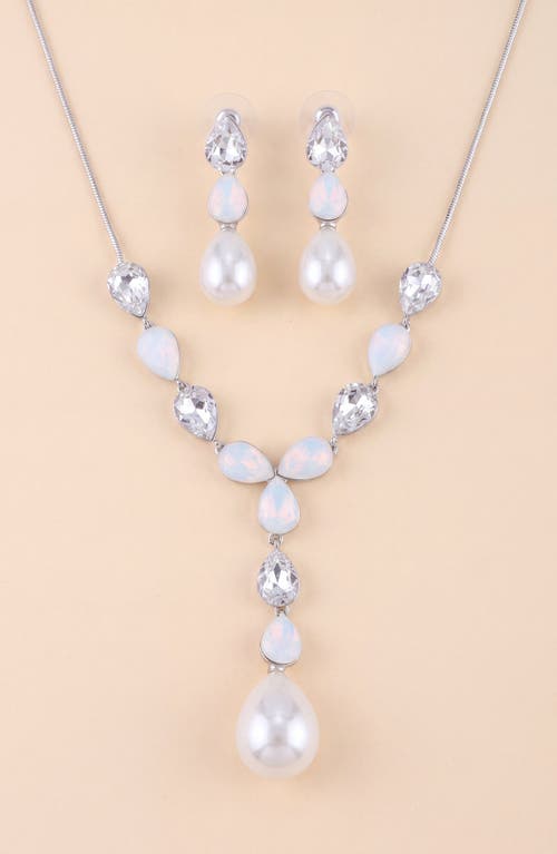 Modenaire Modenaire Pearl Drop Necklace and Earrings Set