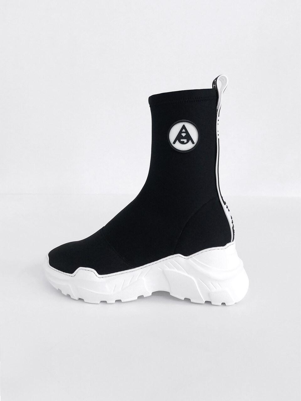 MODERN ALCHEMIST Project2. Runner Boots