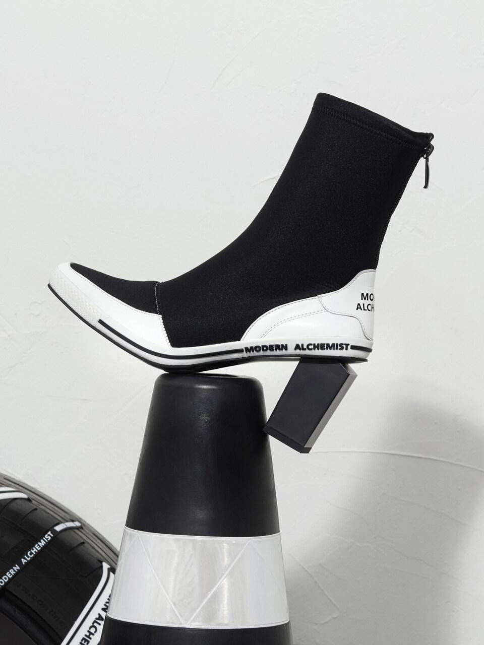 MODERN ALCHEMIST Project2. Sneakers Boots Black White