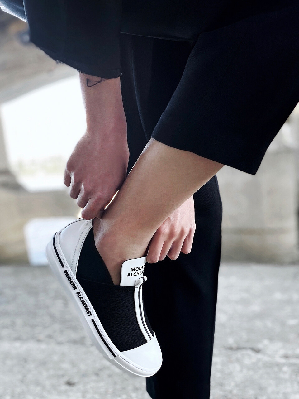 MODERN ALCHEMIST PROJECT3. RE- SNEAKERS