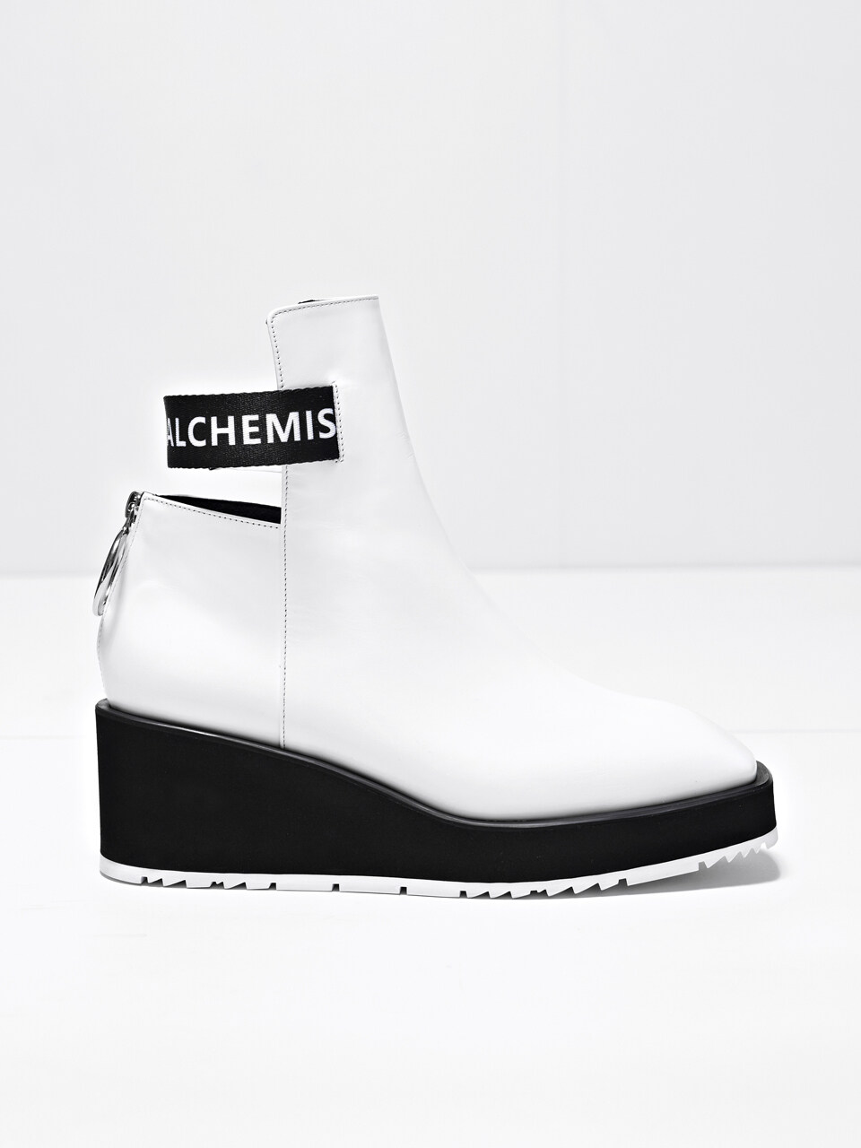 MODERN ALCHEMIST Project 3 Re-Tro Healing Boots - White