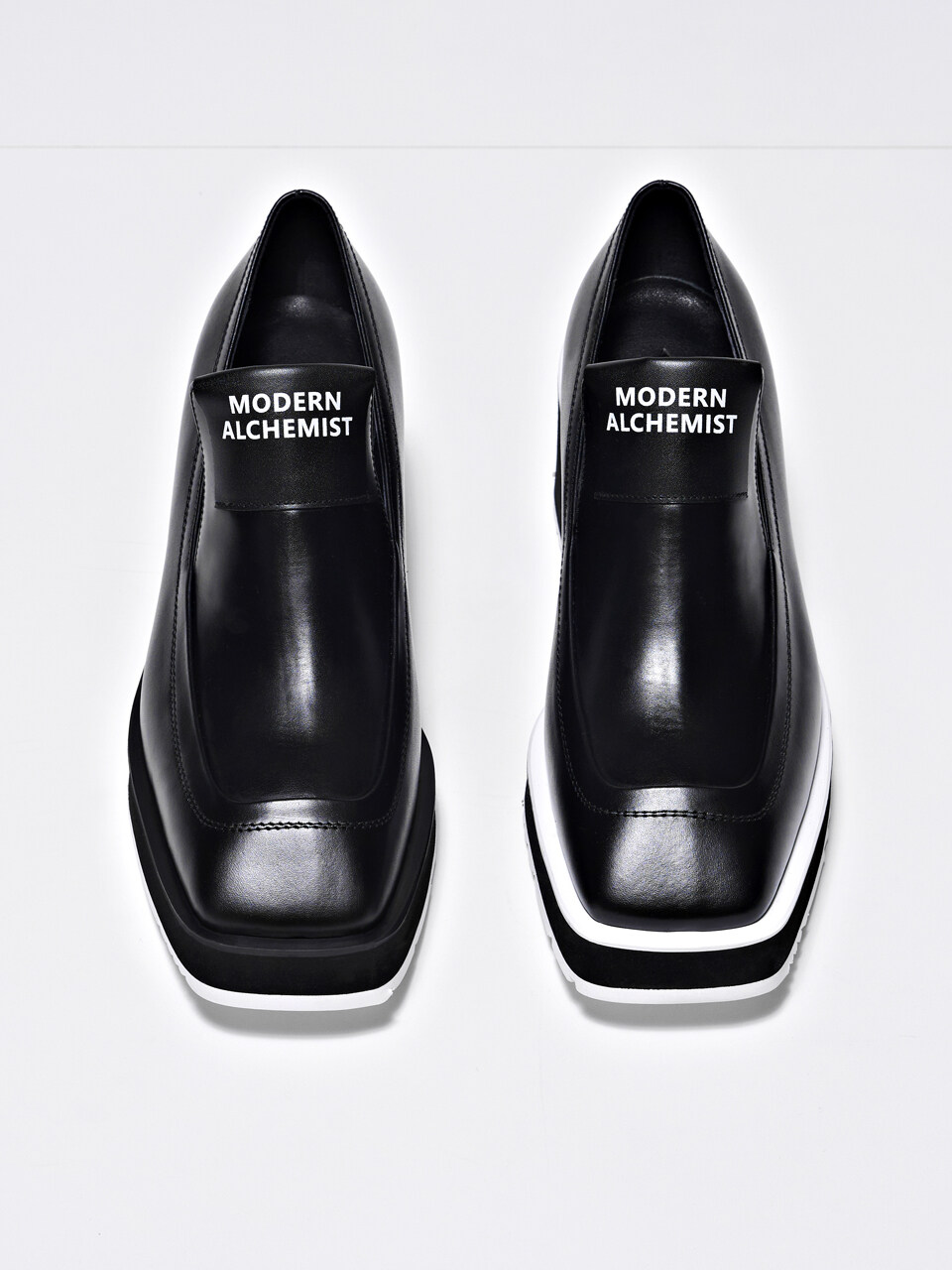MODERN ALCHEMIST Project 3 Re-Tro Logo Loafers - Black