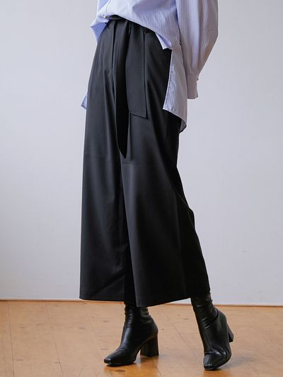 MODERNABLE Belt Point Wide Pants (Black)