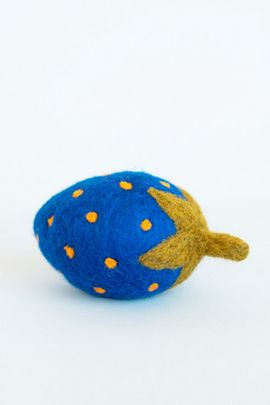 MODERNBEAST MODERNBEAST Strawberry Wool Dog Toy