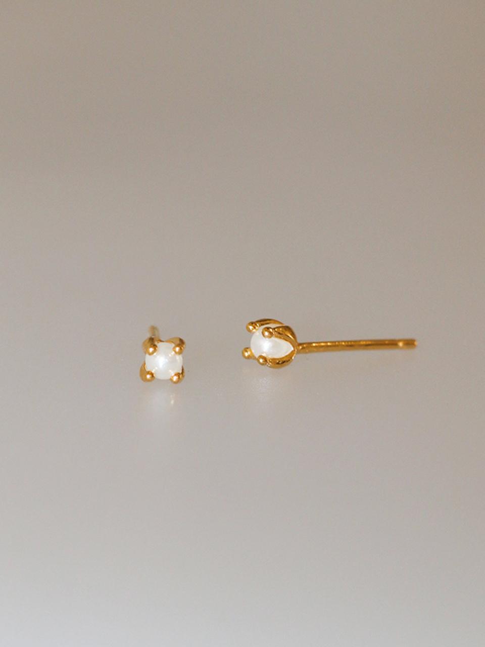 modernlike 14k Gold-filled Silver Tulip Pearl Stud Earrings