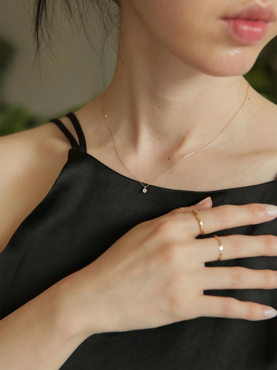 modernlike 14k Gold Cubic Zirconia 6-Stone Flower Petal Necklace