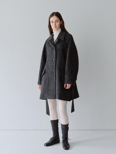 MOHAN Fur Hair Three Button Half Length Coat