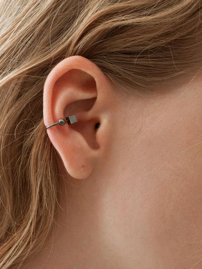 MOI studio Black Square Earcuffs