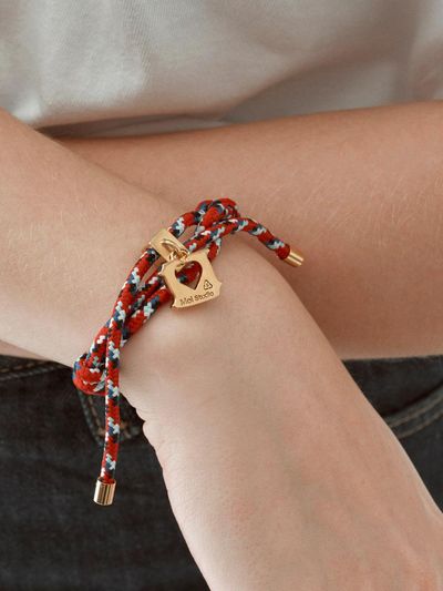 MOI studio Clip cham Red Knot Bracelet