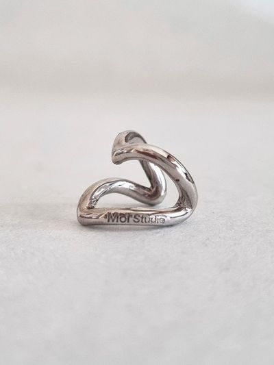 MOI studio Cubic Heart Earcuff