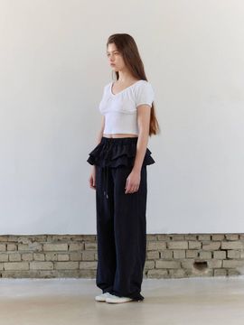 MOIFAIRE Frill Layered Wide-leg Pants [Black]