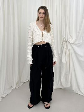 MOIFAIRE RIBBON CARGO PANTS [BLACK]
