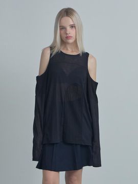 moire moa off-shoulder loose T-shirt-Black