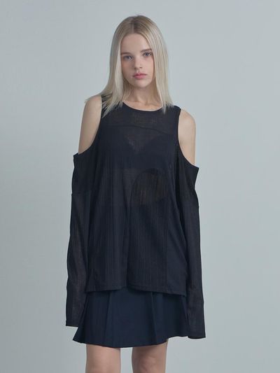 moire moa off-shoulder loose T-shirt-Black