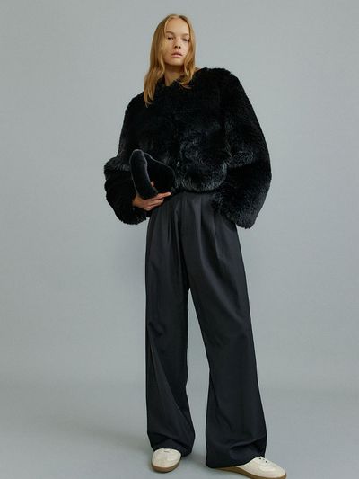 molliolli SUNNY cropped bulky fur jacket [black]