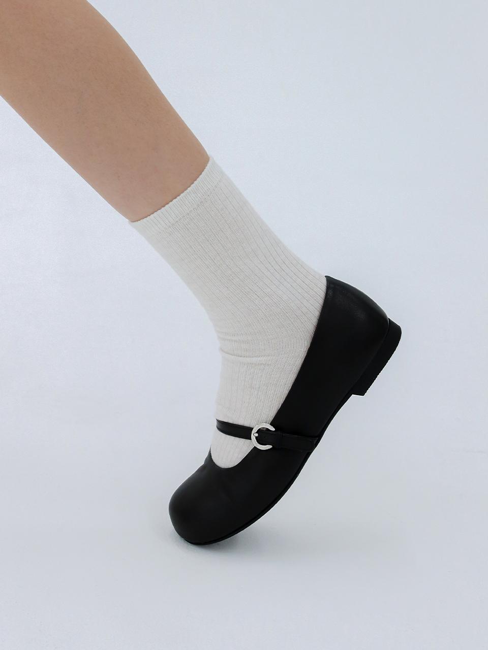 MOL:pin Bol Mary Jane Shoes_Black