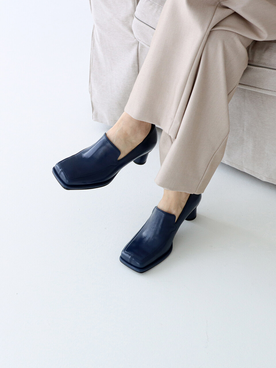 MOL:pin Du Pumps_Blue