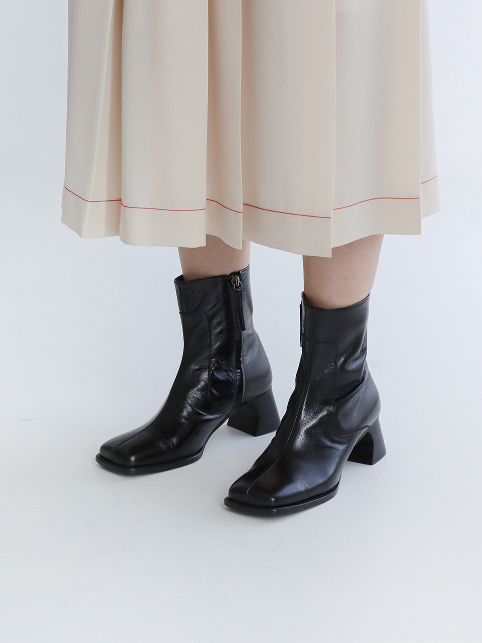 MOL:pin Looks Ankle Boots_Black