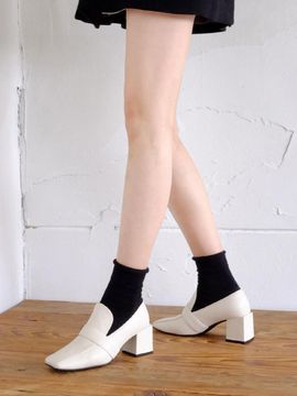 MOL:pin Square Middle Heel Loafer