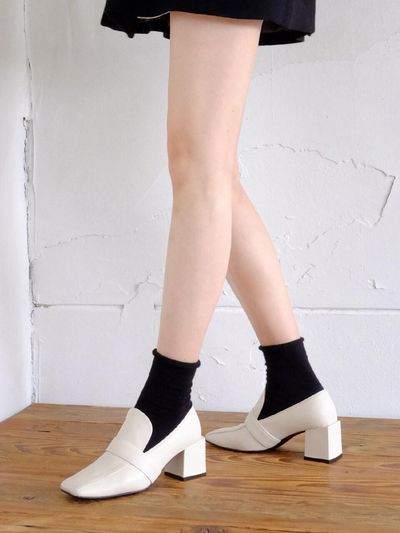 MOL:pin Square Middle Heel Loafer
