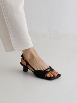 MOL:pin Square Sandals_Black