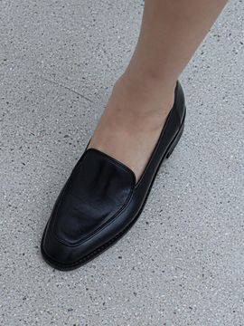 MOL:pin The Loafer_Black