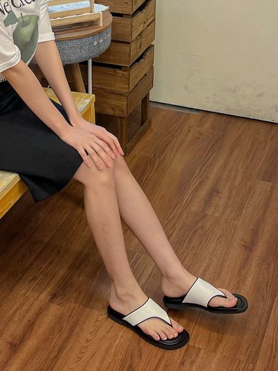 MOL:pin Two Color Flip flops 23048_ White