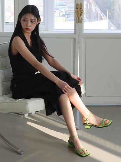 MOL:pin Volume Vivid Middle Sandals 23040_ Green