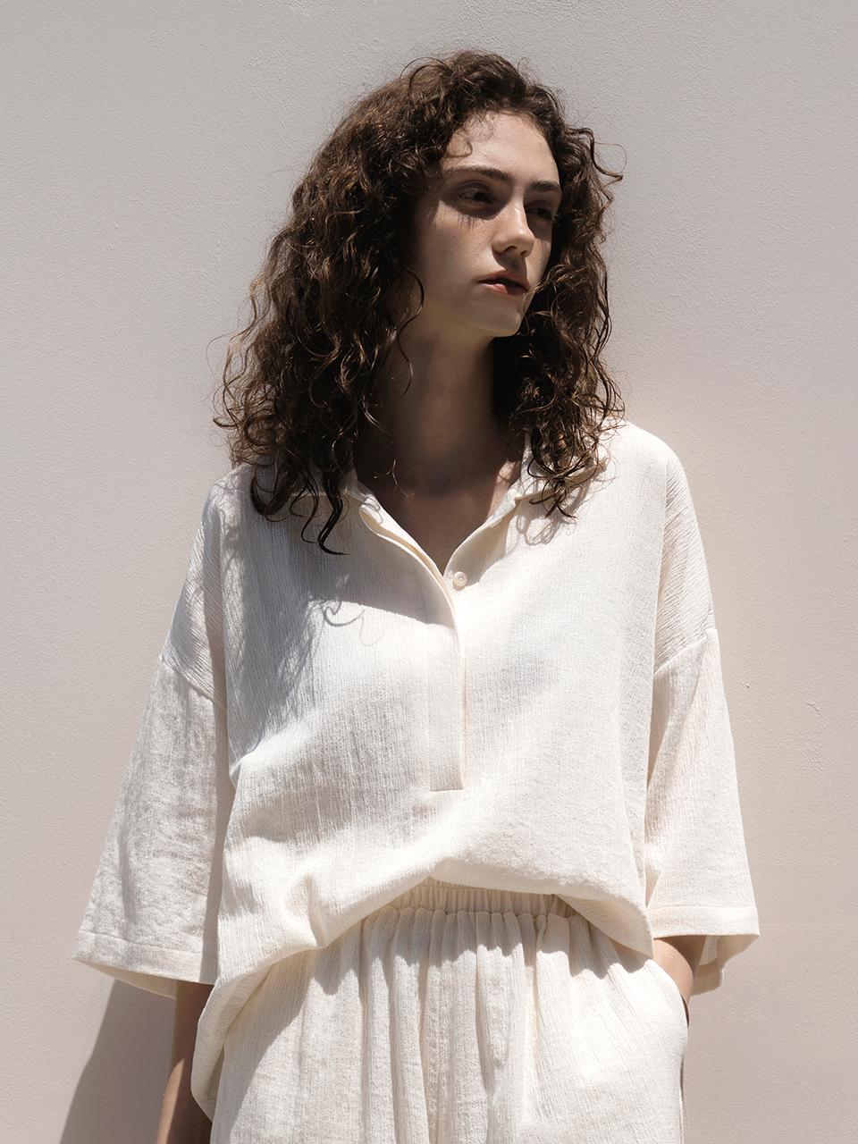 MOMET Surfy Collar Textured Cotton Blouse [Cream]