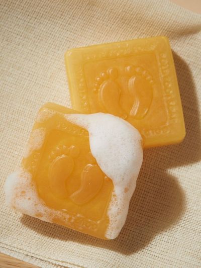 mommycare Gold Bal Soap