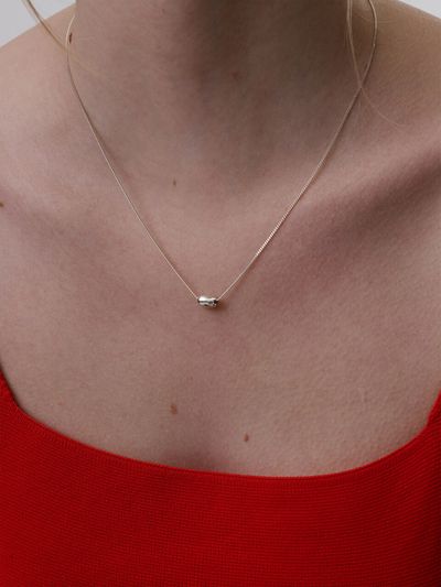 MONDAY EDITION Oval seed Pendant Necklace