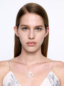 MONDAY EDITION Pearl Bow Silver Necklace