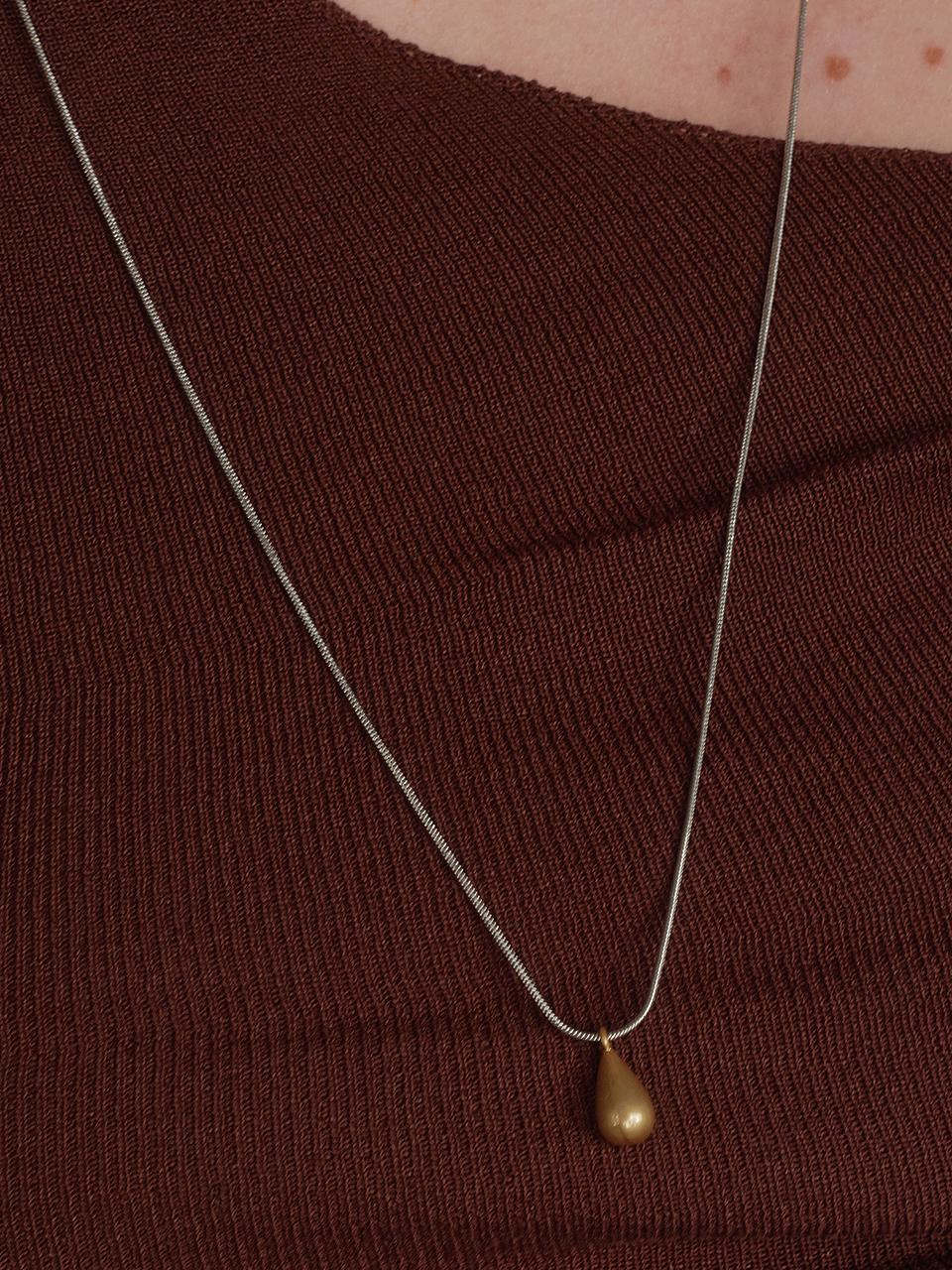 MONDAY EDITION Teardrop Pendant Necklace - Gold Pendant