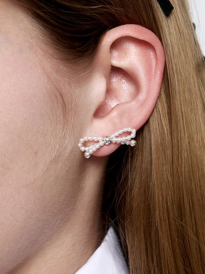 MONDAY EDITION Tie A Pearl Ribbon Earrings