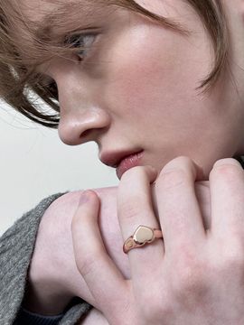 MONDAY EDITION Valentine Baby Heart Ring