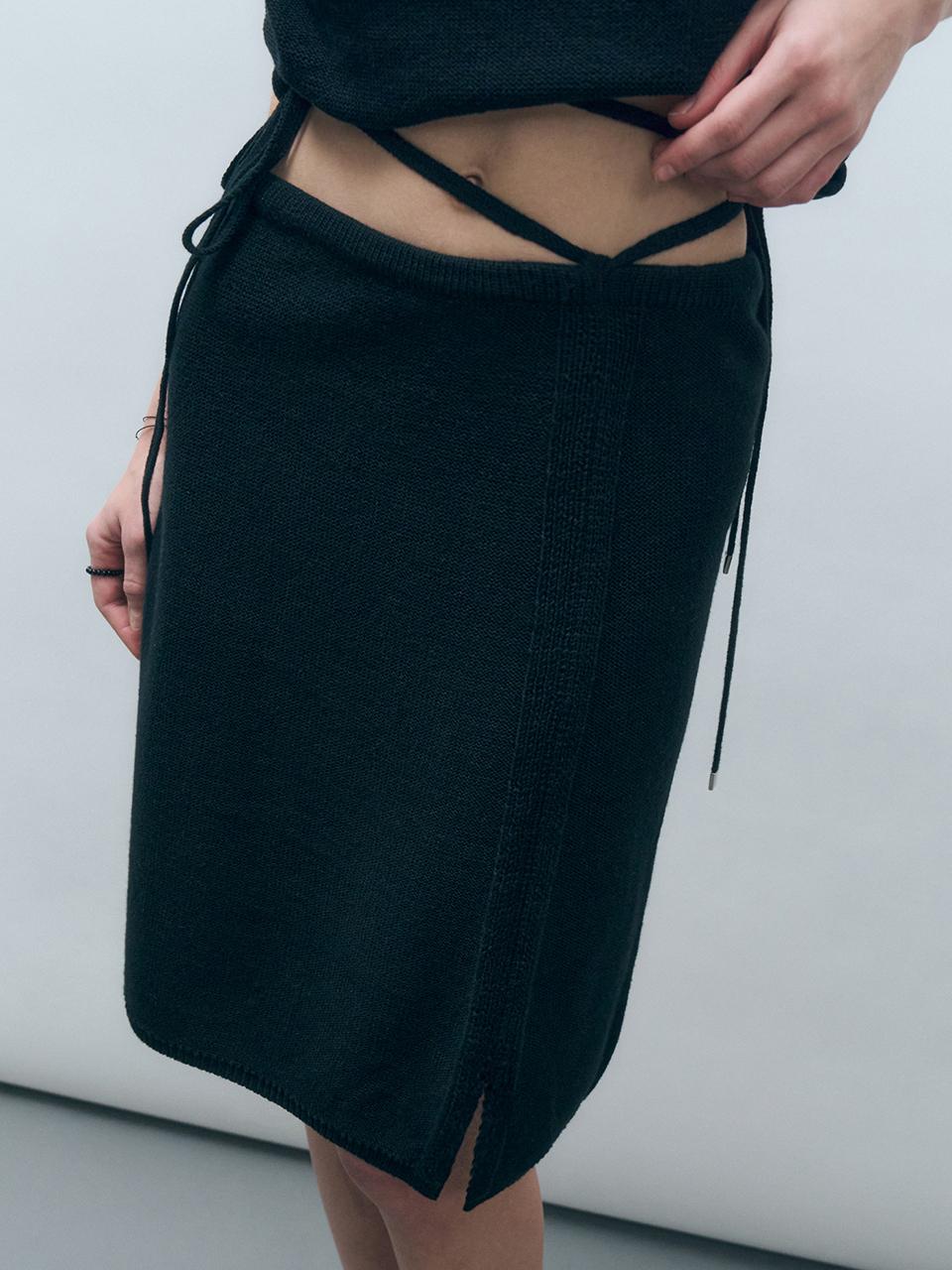 MONGDOL Strap Midi Knit Layered Skirt (MDSK023BLACK) [Black]