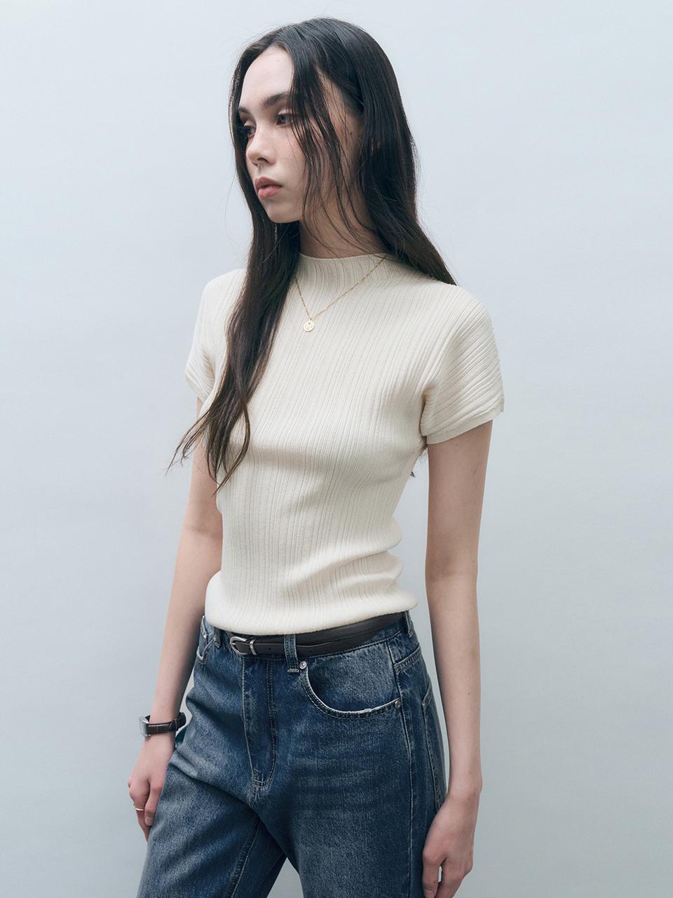 MONGDOL Whole Garment Half-Neck Pleated Knit Sweater [White] (MDKT107CREAM)