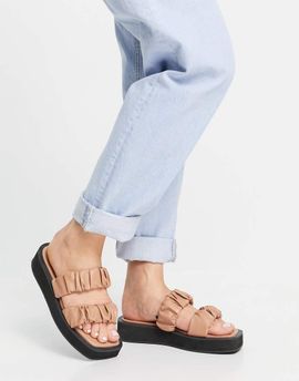 Monki Monki Aleena flatform sandals in tan-Brown