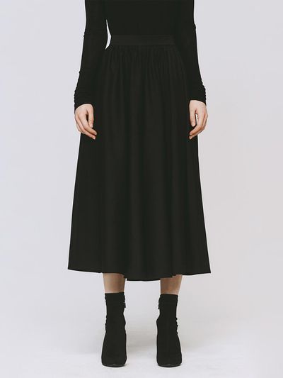 MONOPHOBIA Shirring Flared Midi Skirt [Black]