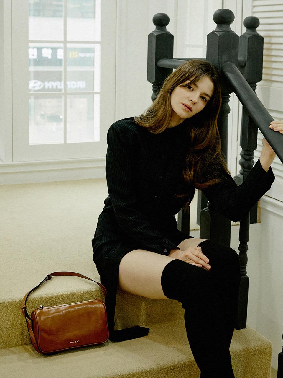 MONSAC Claire Shoulder And Cross Medium Bag_Tan