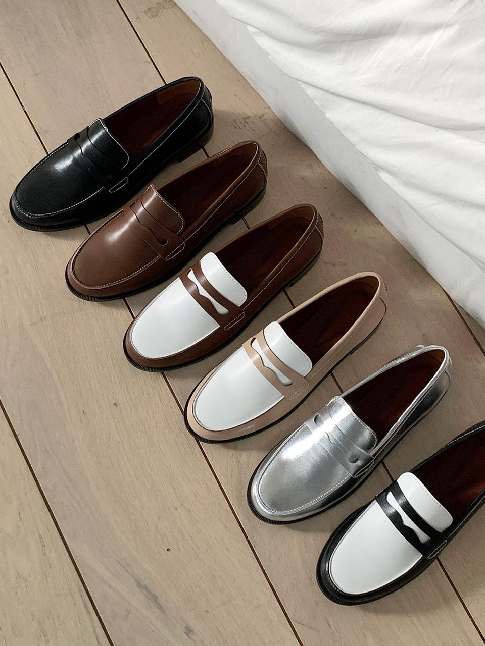 MOODNIGHT April Stitch Classic Penny Loafer (6 Colors)