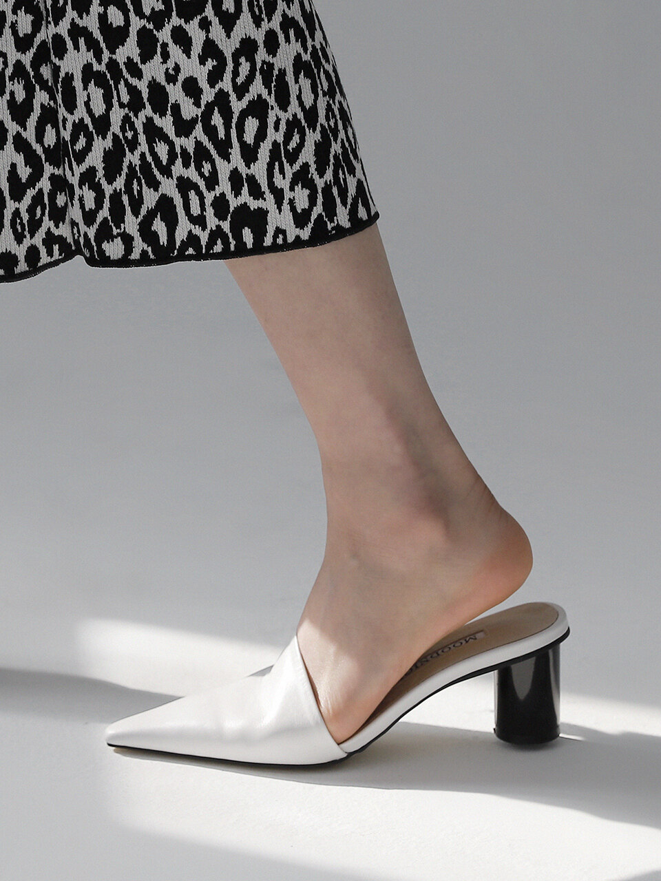 MOODNIGHT Diagonal line mule Shoe_4color 6cm