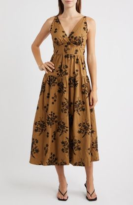 MOON RIVER MOON RIVER Embroidered Tiered Sleeveless Midi Dress