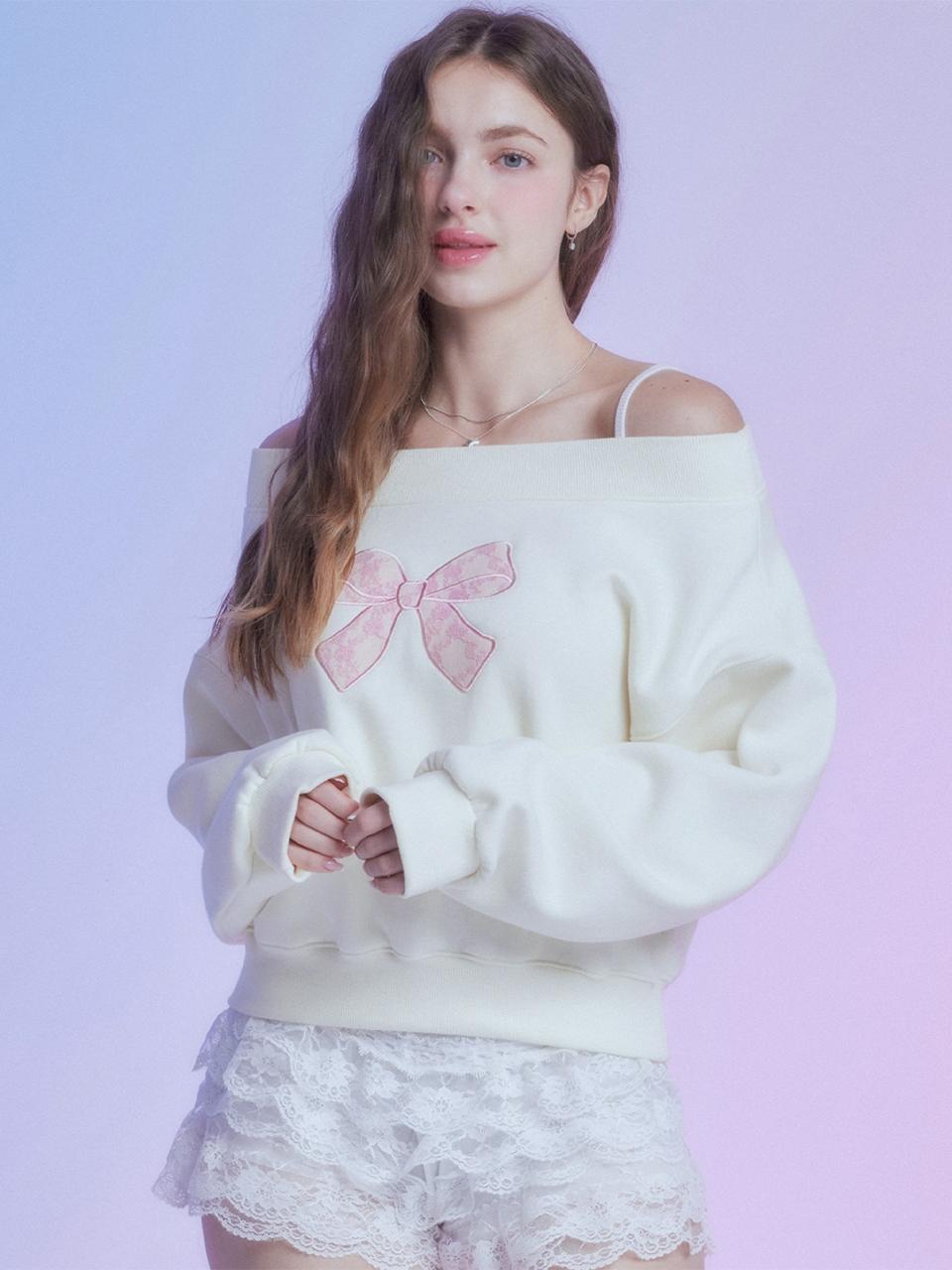 MOONFAIRY Ribbon Off-Shoulder Fleece-Lined Sweatshirt [Cream]