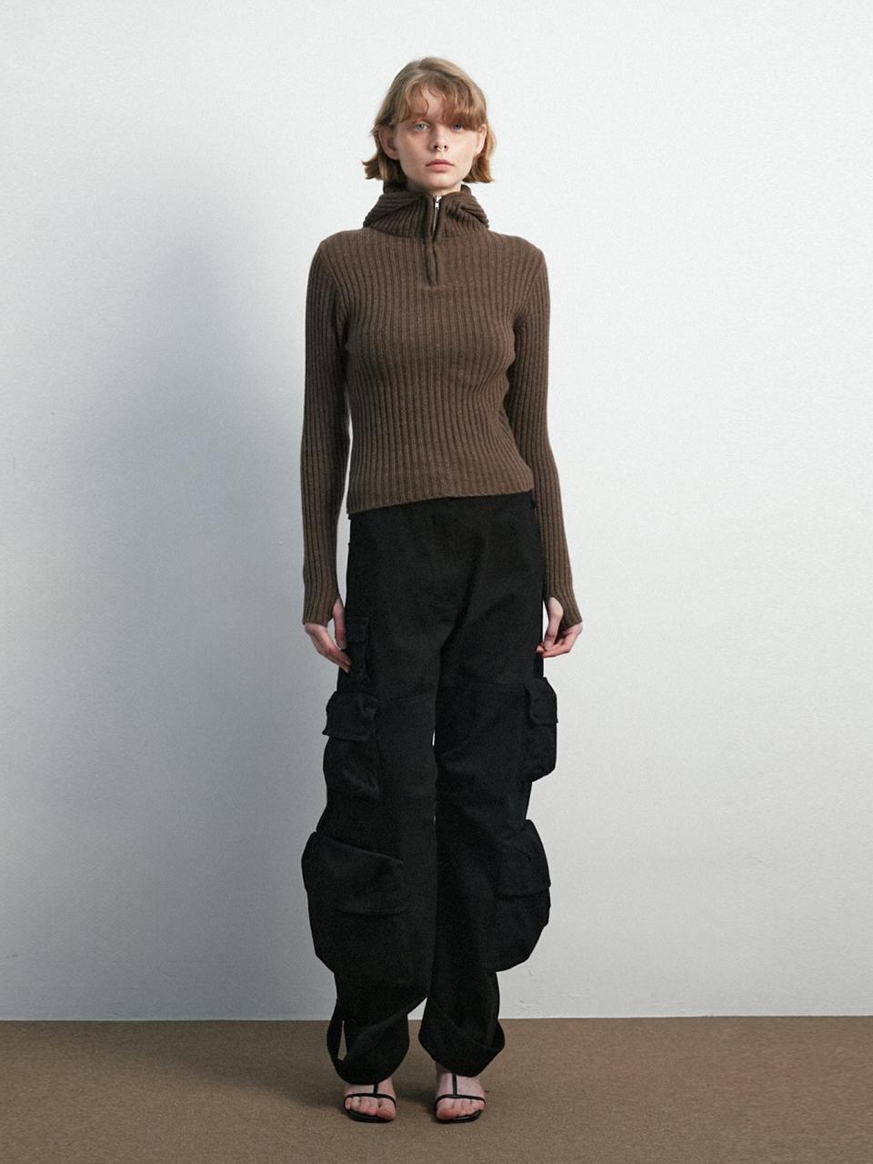 MOONSUN Bitte Big Pocket Cargo Pants / Black