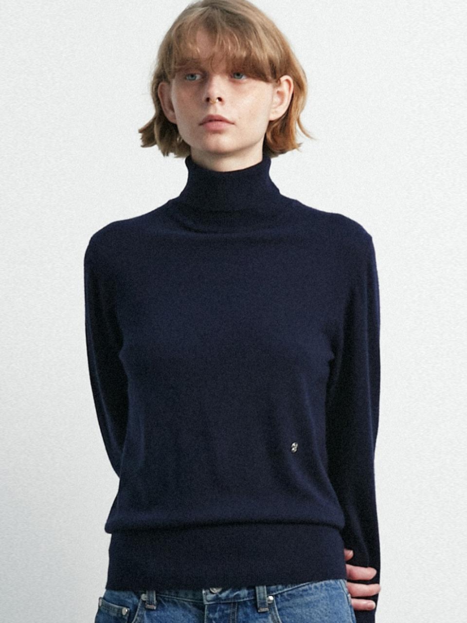 MOONSUN Finger Hole Turtle Neck Knit / Navy