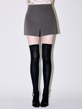 MOONT High-Waist Seam Line Shorts