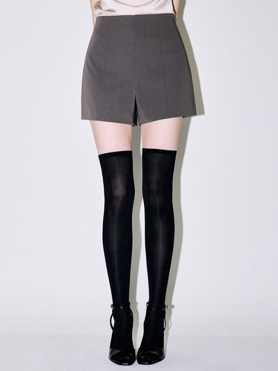 MOONT High-Waist Seam Line Shorts