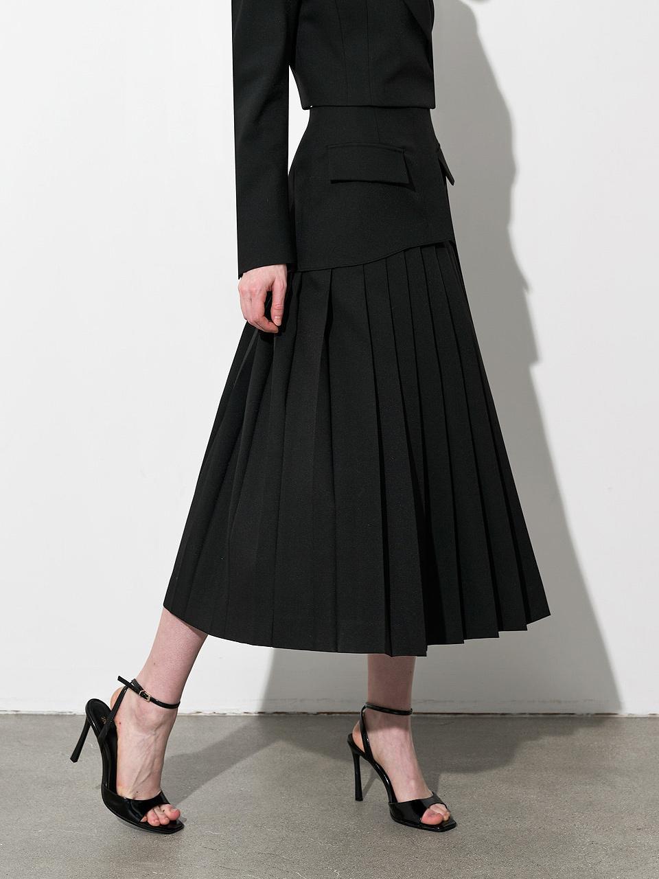 MOONT Layered Pleated Unbalanced Long Skirt